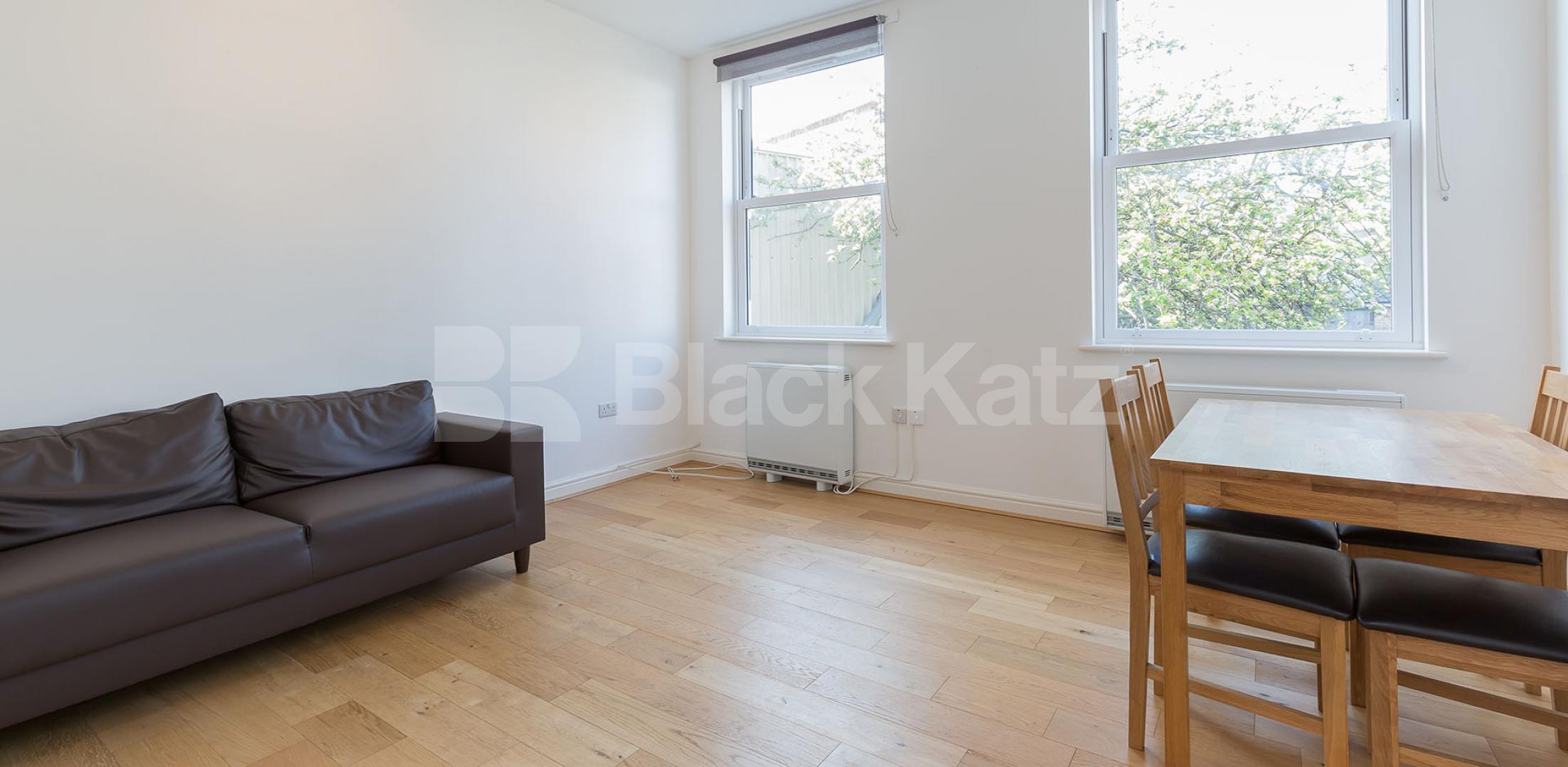 			MODERN 2 BED MINS TO TUBE!, 2 Bedroom, 1 bath, 1 reception Flat			 Eburne Road, HOLLOWAY